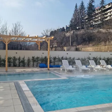 Campsite минерални и термални външен и вътрешен басейни Vimona Therma