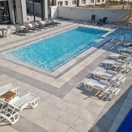 минерални и термални външен и вътрешен басейни Vimona Therma Campsite Velingrad